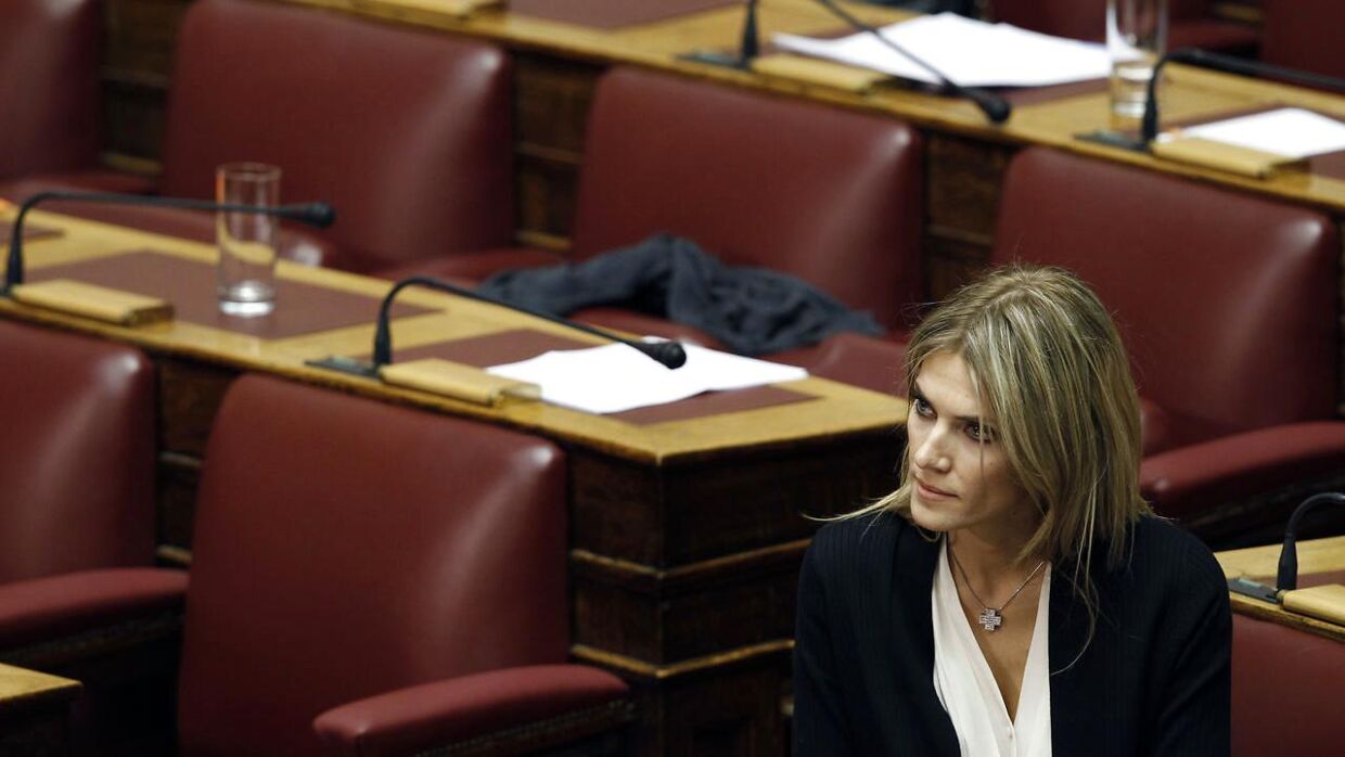 Belgisk politi har fredag anholdt det græske medlem af Europa-Parlamentet Eva Kaili.