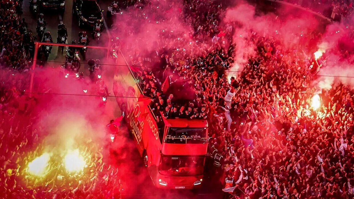 Lykkelige marokkanere fejrede landsholdets hjemkomst til Rabat.