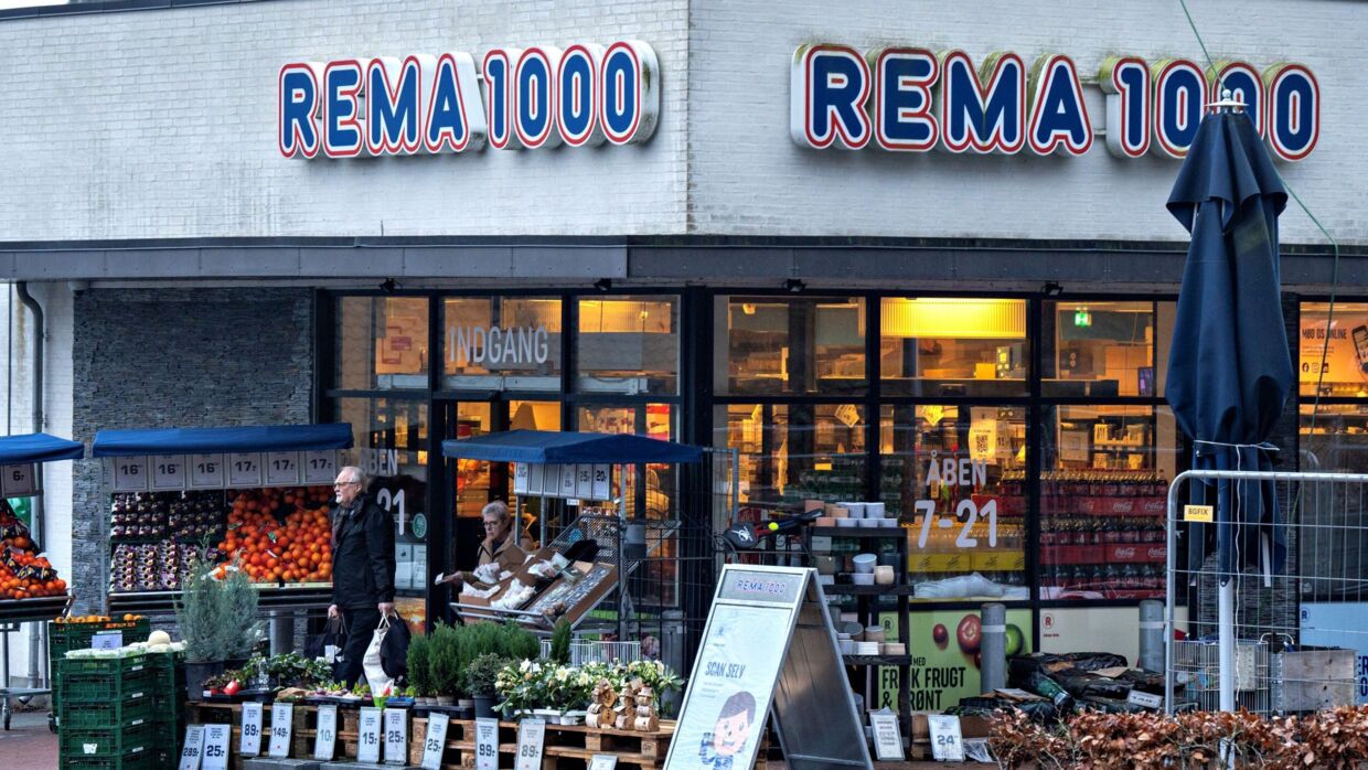 Det er politiets mistanke, at teenageren havde udset sig en konkret Rema 1000-butik som mål for et skyderi. Foto: Byrd/Jens Nørgaard Larsen