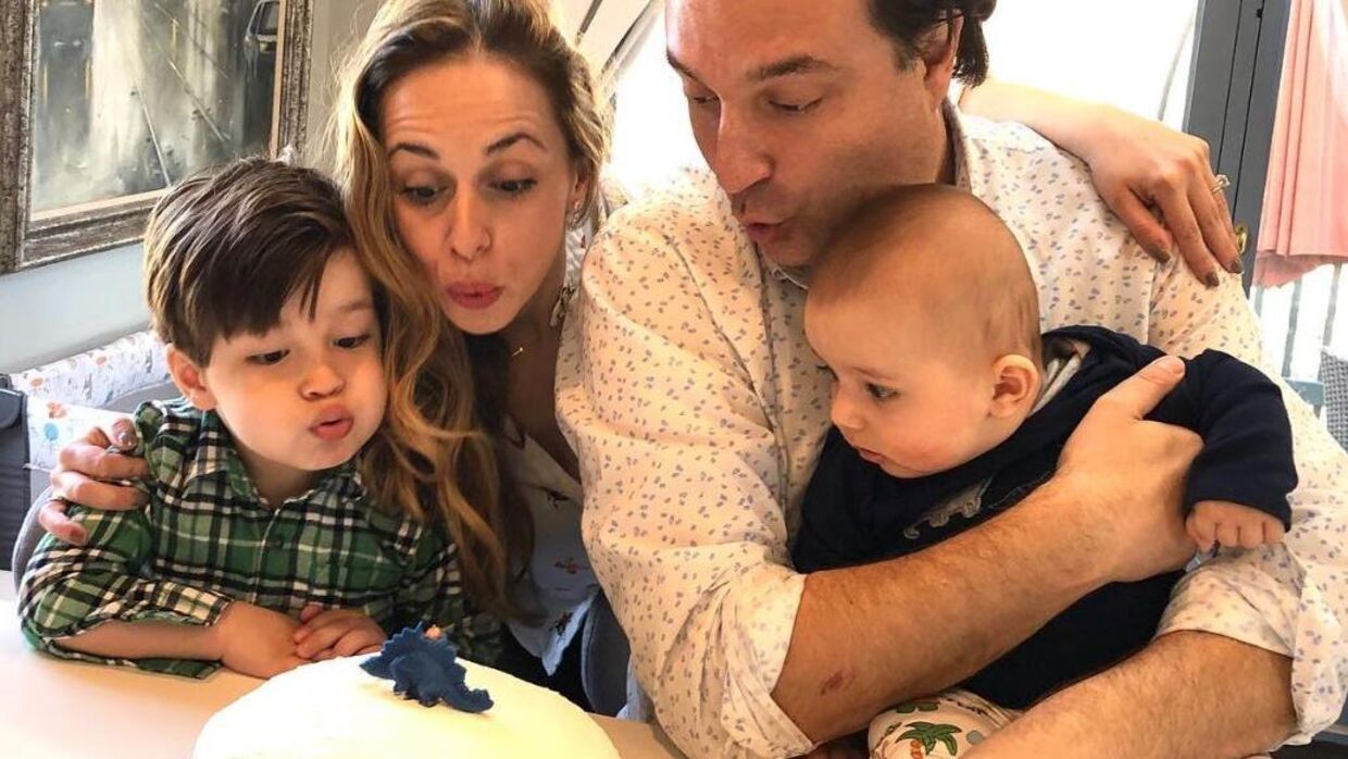 Ana Walshe fejrer sin fødselsdag med sine børn og mand. Den 49-årige mand er nu anholdt for at have vildledt efterforskningen. Foto:Privatfoto/Instagram
