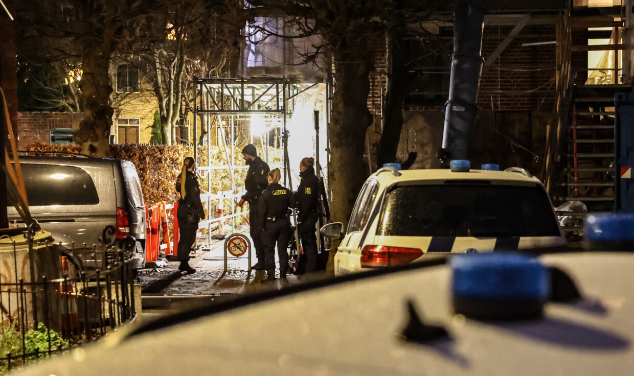 Københavns Politi har lørdag eftermiddag iværksat en efterforskning, efter mindst fire kanonslag er blevet affyret på Frederiksberg. Foto: Byrd/Steven Knap