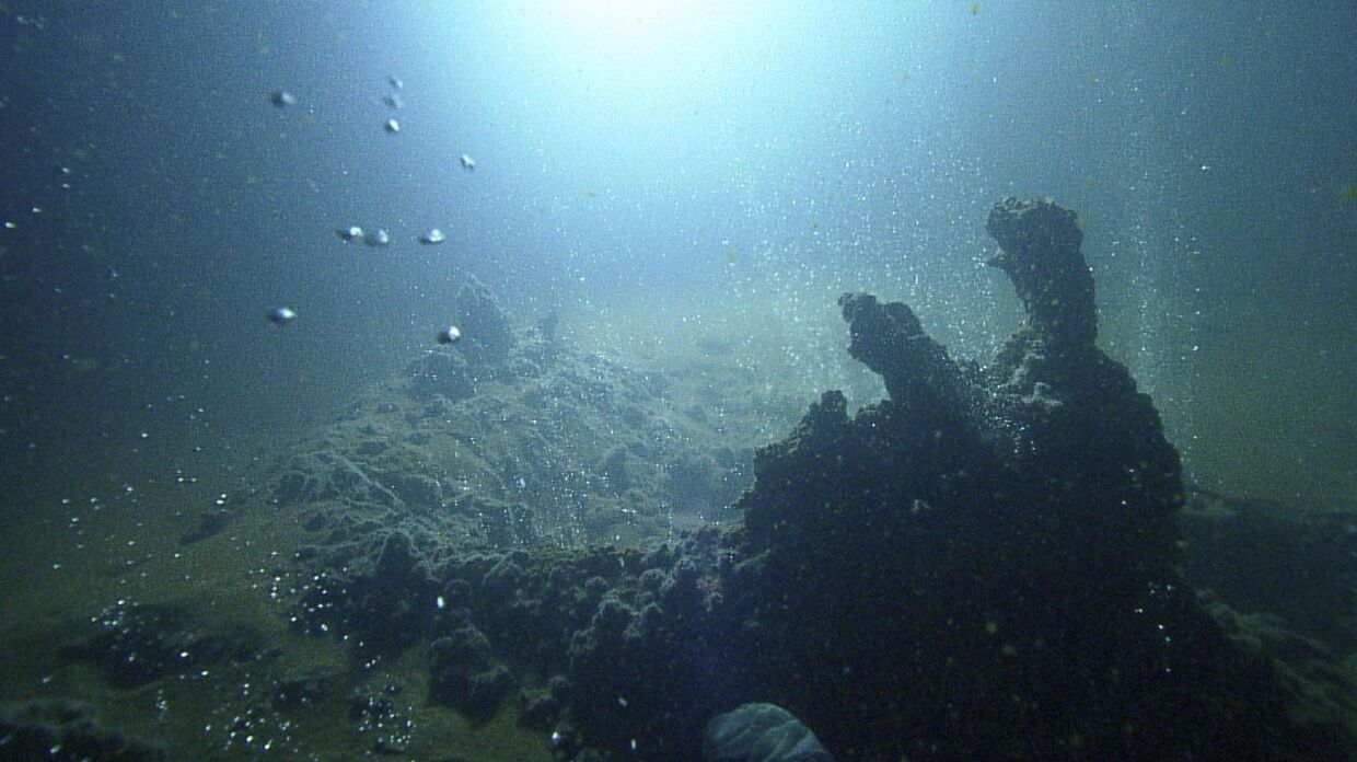 Undersøiske optagelser af Kolumbo.