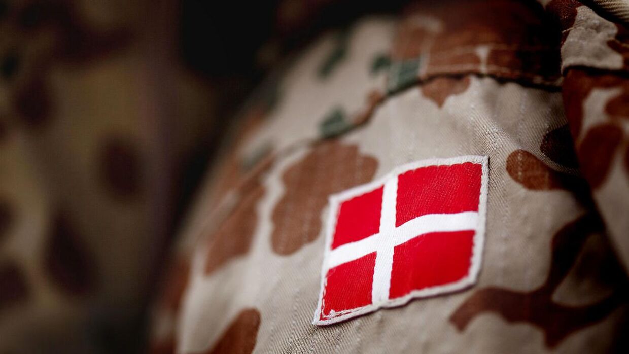 Lapdance, prostituerede og dyrt tøj er nogle af de ting, danske soldater bruger offentlige kroner på.