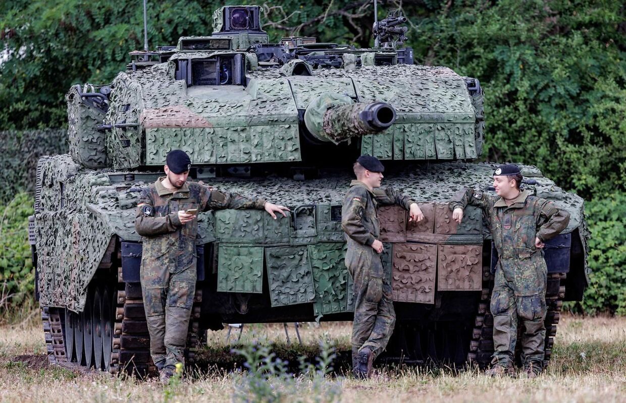 Det blandt tyske leopard-kampvogne som denne, der er på vej til&nbsp; Ukraine. (