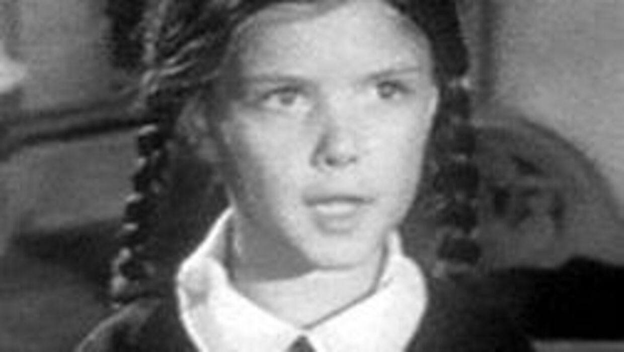 Her ses Lisa Loring i rollen som 'Wednesday Addams' i tv-serien fra 1964.