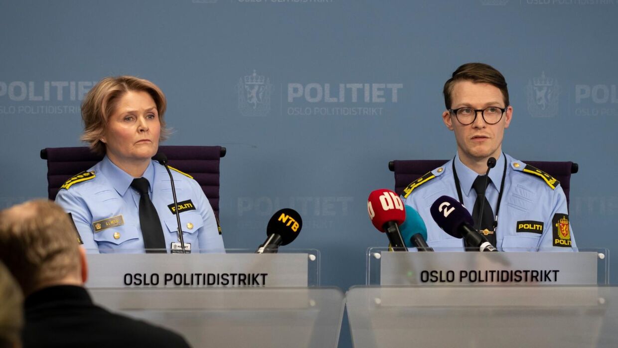 Politiinspektør Grete Lien Metlid og politiadvokat Henrik Rådal fortæller her om gennebruddet i sagen. Foto: Oslo Politi