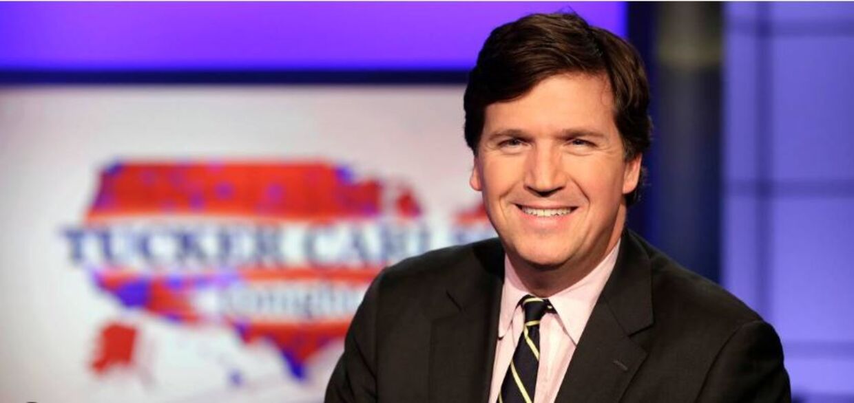Tucker Carlson kan ses hver aften klokken 20 på Fox News.