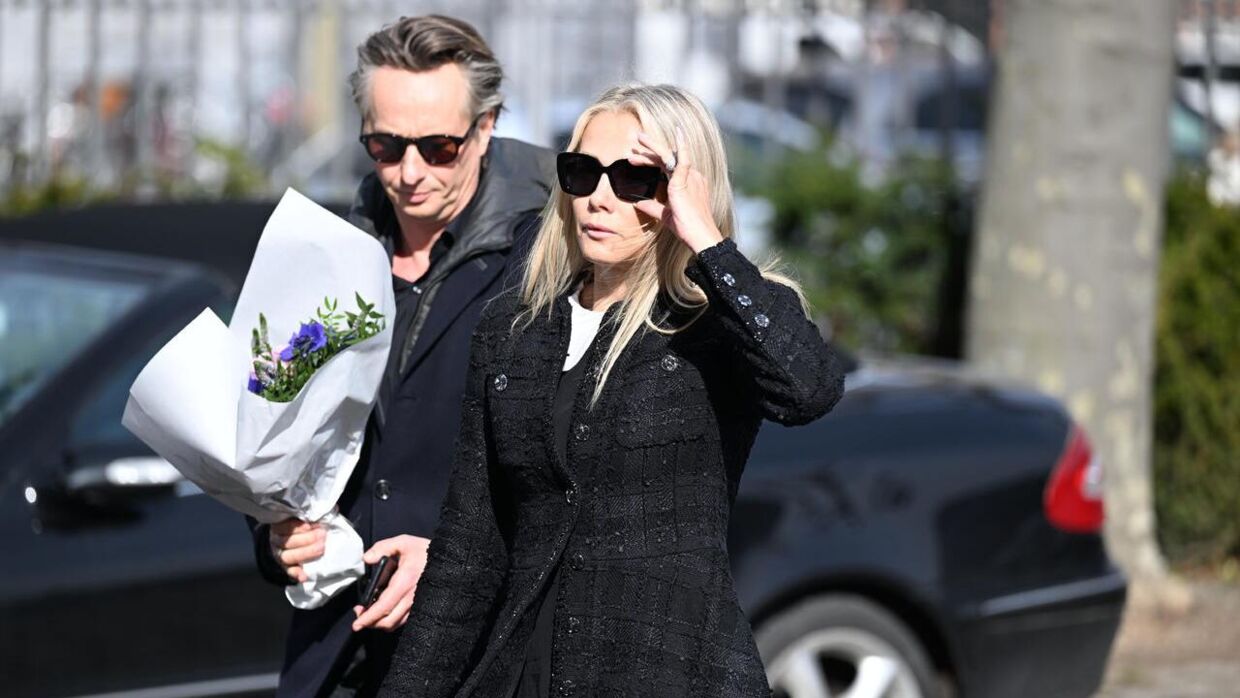 Den tidligere modebaronessen Caroline Fleming ankom til Erik Brandts begravelse.
