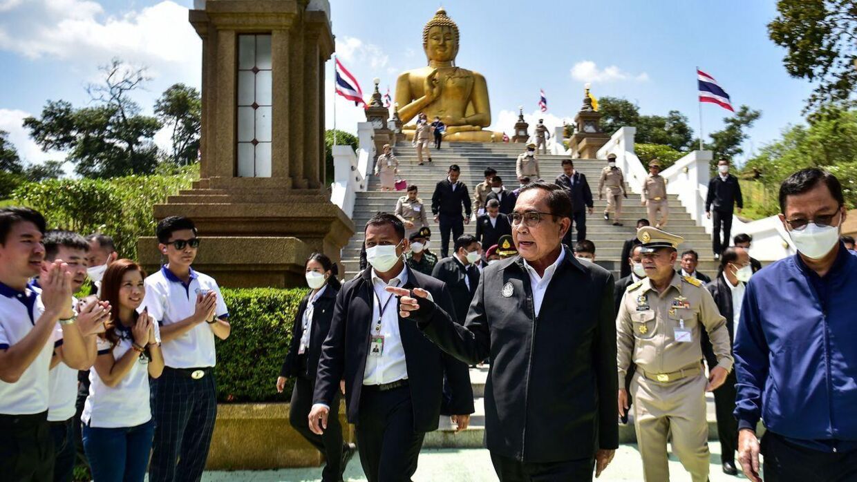 For fem dage siden var Prayut Chan-O-Cha på besøg i Khao Kong-templet i det sydlige Thailand. (Foto: Madaree TOHLALA / AFP)