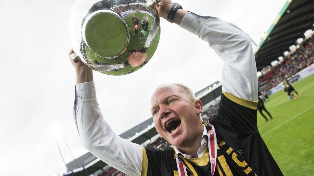 Riddersholm nåede toppen i dansk fodbold, og de sidste år har han været træner i udlandet.