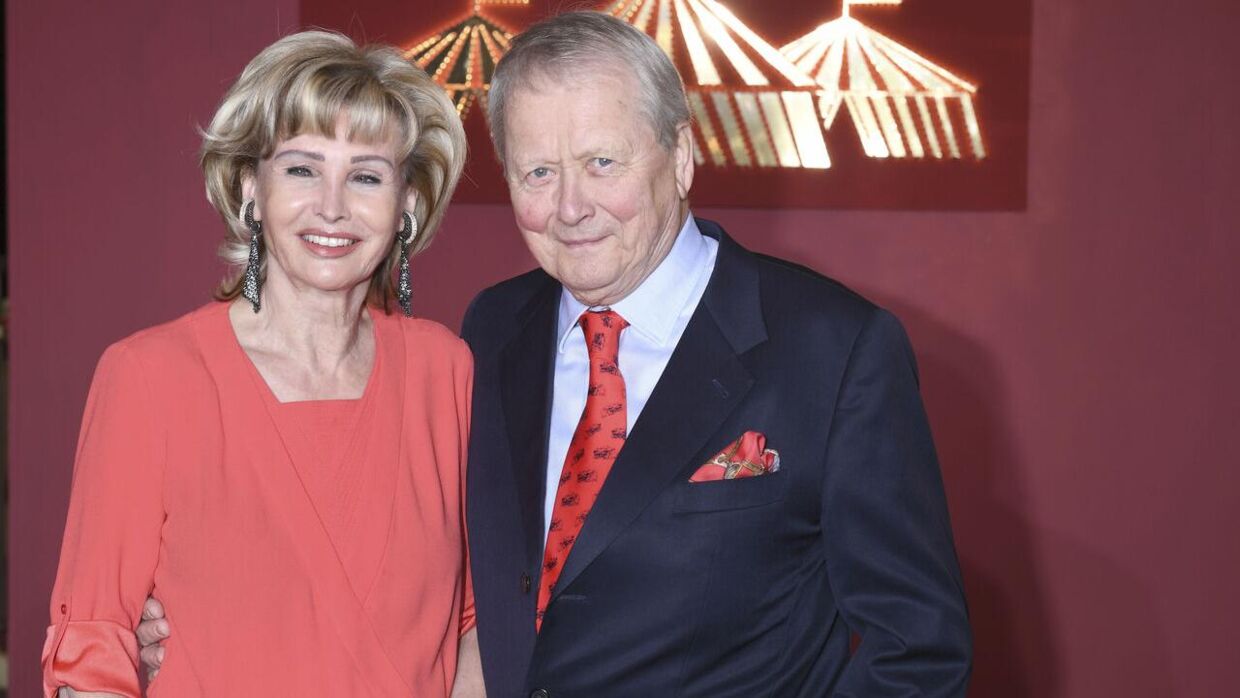 Den 79-årige Porsche-direktør Wolfgang Porsche og den 74-årige kone Claudia Huebner.