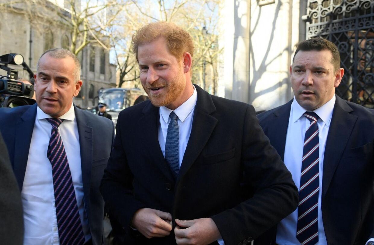 Prins Harry ankommer til High Court i London, mandag 27. marts 2023.