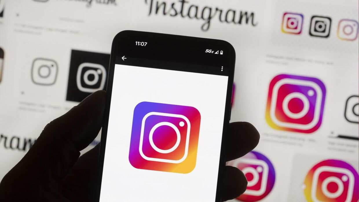 Instagram forklarer nu, at man ikke bare ønsker så mange brugere så muligt, men i stedet ønsker autencitet. Derudover afviser det sociale medie også, at det kun er robotter, der håndterer deres anmeldelser.