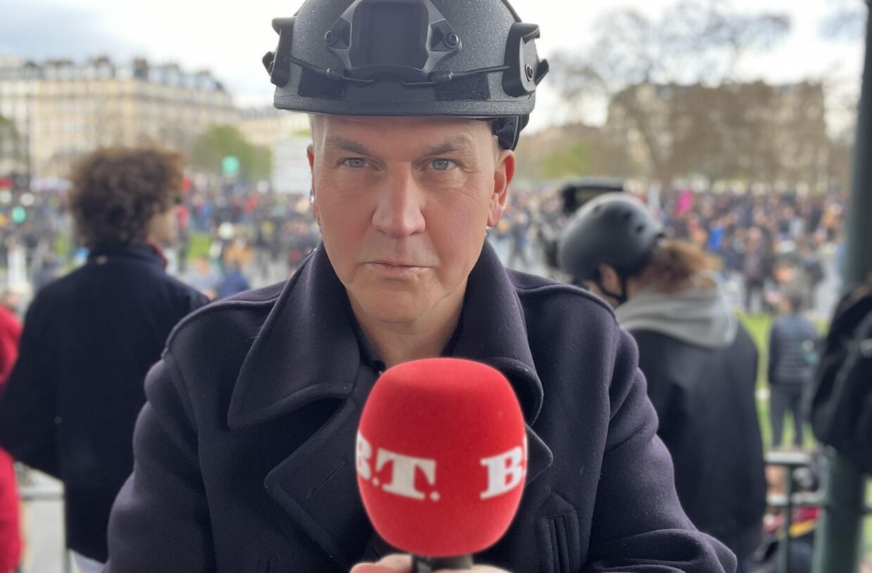 B.T.s internationale korrespondent, Jakob Illeborg, på Place de la Nation i Paris.