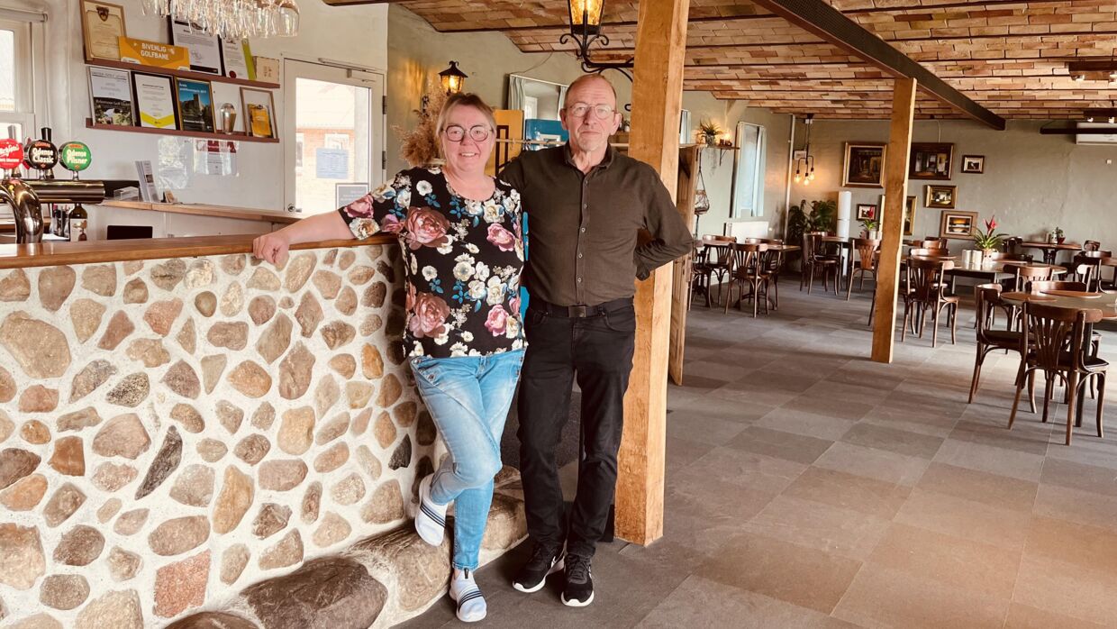 Marianne og Henning Brodersen på deres restaurant og spisested uden for Kolding. 