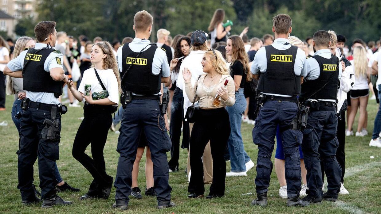 Politiet har øget fokus på Fælledparken i København på folkeskolernes sidste skoledag. Billedet er hentet i arkiet og viser en såkaldt 'Puttefest,' hvor 1. g'ere fejrer, at de er startet i gymnasiet. (Arkivfoto)