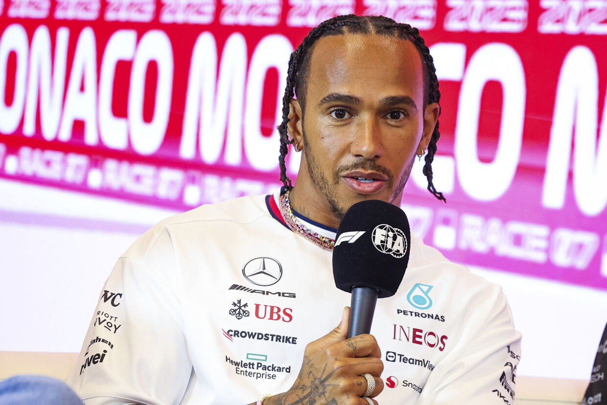 Lewis Hamilton afliver torsdag alle rygter om, at han skulle være på vej til Ferrari. Hoch Zwei/Ritzau Scanpix