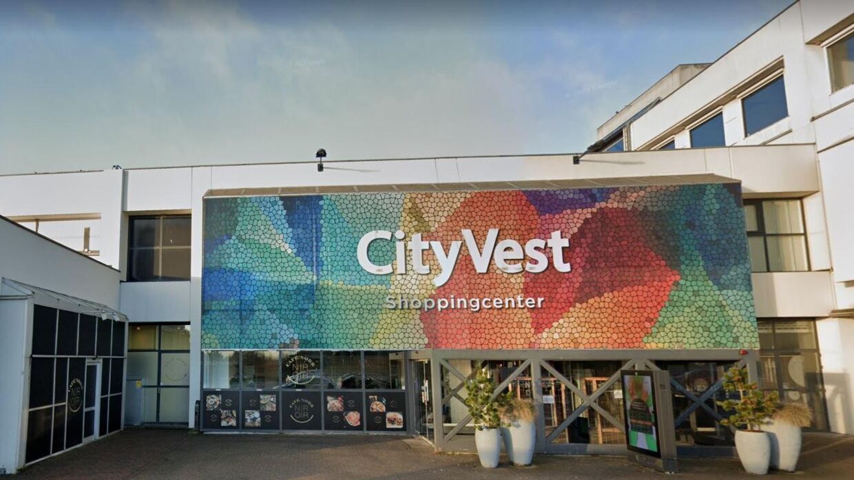 Det kriseramte shoppingcenter City Vest blev solgt til en pris langt under den offentlige vurdering.