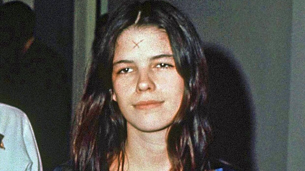 Leslie Van Houten var 19 år, da hun blev anholdt i 1969. Her ses hun i 1971.