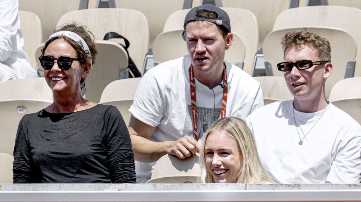 Holger Runes mor og søster er blandt andre med under French Open.