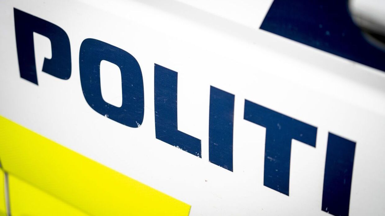 En mand er i kritisk tilstand efter et trafikuheld i Køge. 