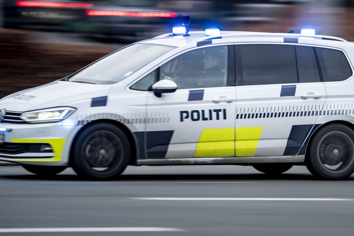 Østjyllands Politi er fortsat i gang med efterforskningen af den 31-årige mand.