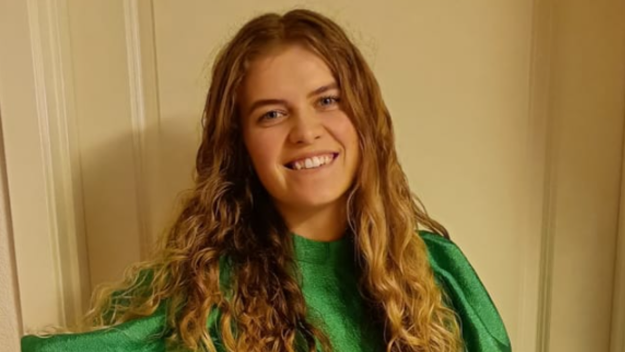 22-årige Mia Skadhauge Stevn forsvandt fra en bytur i Aalborg 6. februar 2022 og blev efterfølgende fundet dræbt. En 37-årig mand er nu tiltalt for at stå bag. Foto: Privat