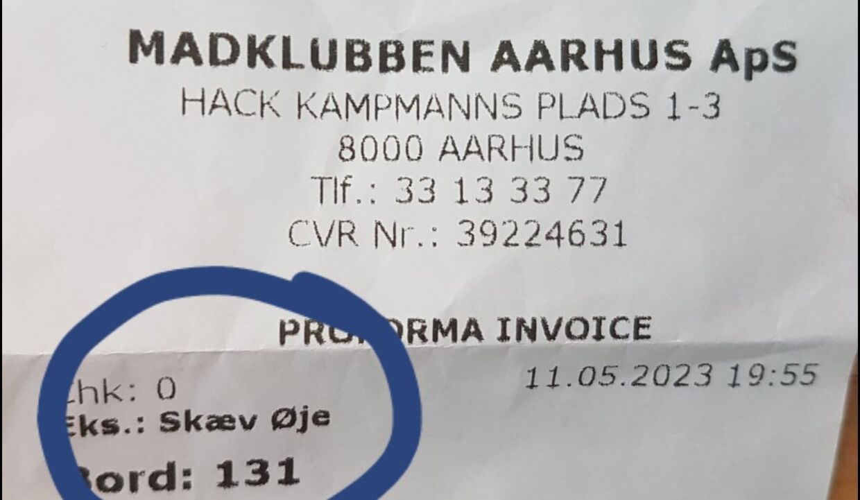 Her ses regningen Tina Aronro med asiatisk herkomst fik fra Madklubben i Aarhus i sidste måned.