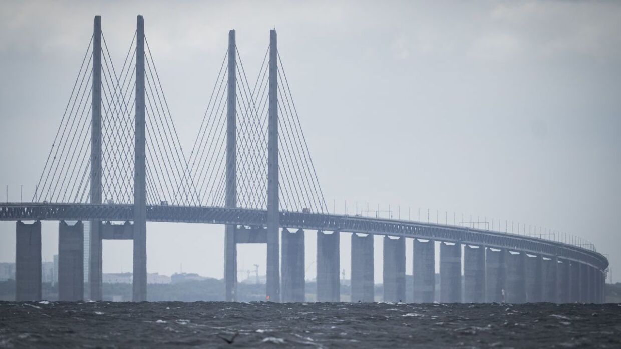 Vindfølsomme køretøjer frarådes at passere Øresundsbroen søndag aften.