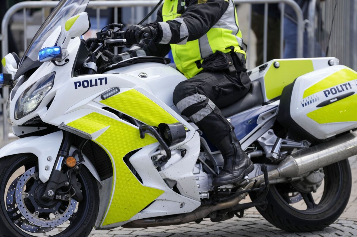 En motorcykelbetjent måtte rykke ud til Munkebjergvej i Vejle for at fjerne en bil, der blokerede for motorløbet Munkebjerg Hillclimb. (Arkivfoto).