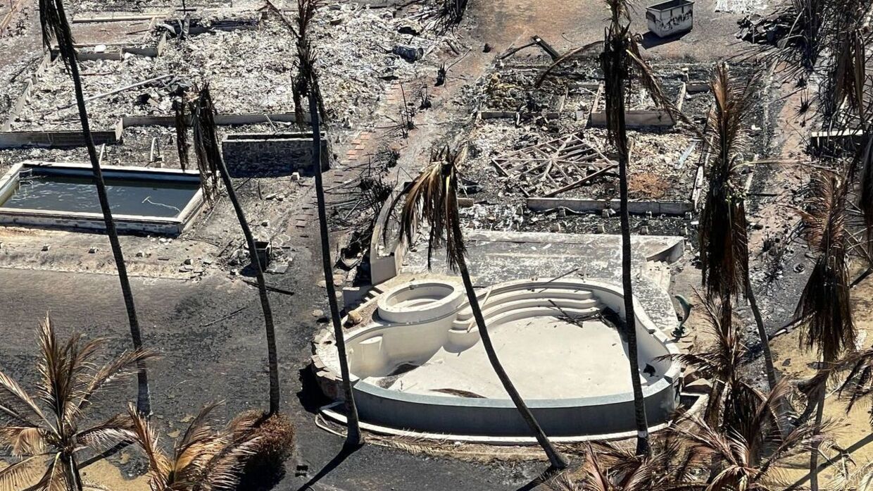 Især byen Lahaina er helt ødelagt af brandene.