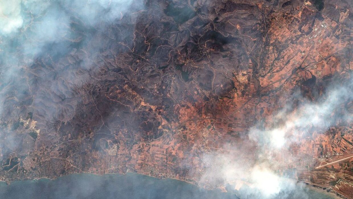 Luftfoto af brandene. 