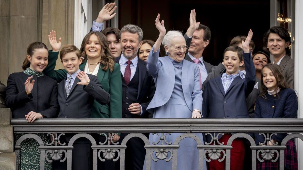 Dronning Margrethe med sin familie til sin fødselsdag den 23. april.
