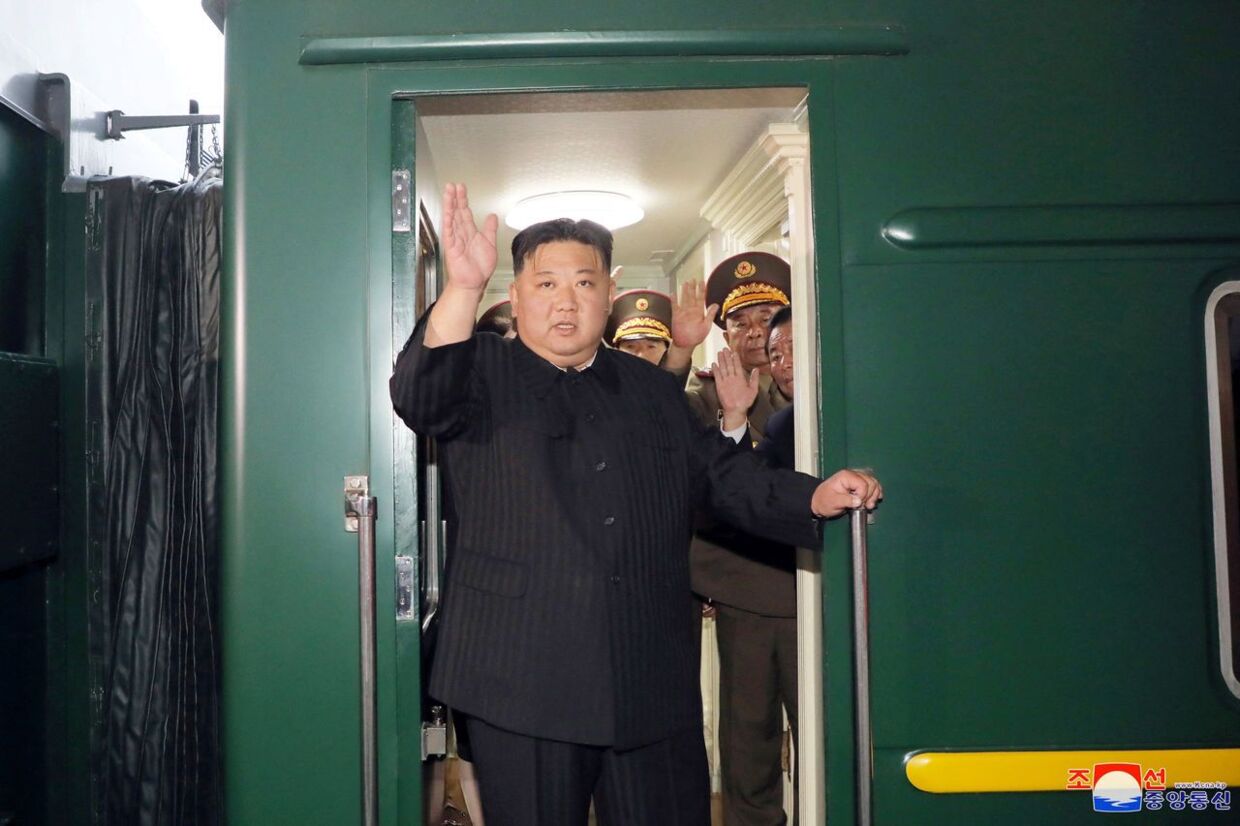 Kim Jong-un ses her forlade Pyongyang i Nordkorea den 10. september.