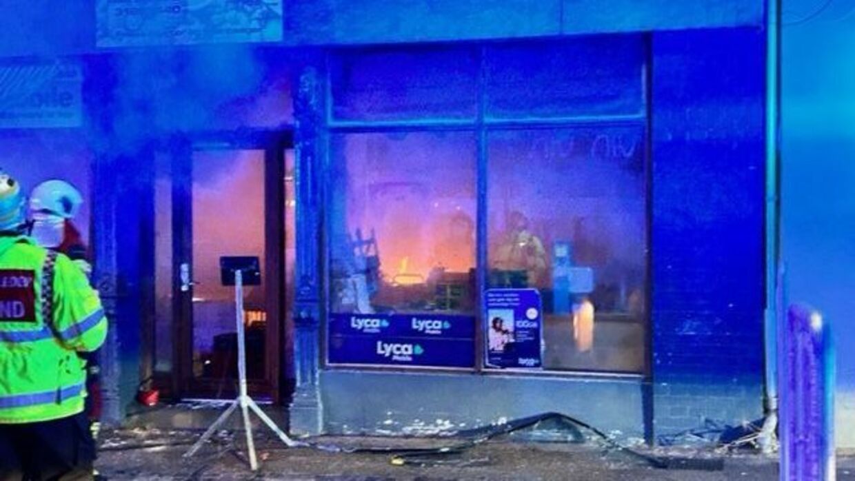 Der er opstod natten til fredag brand i en butik i Haderslev.