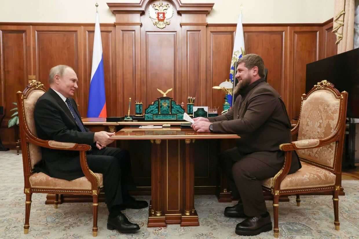 Vladimir Putin har besøg af Ramzan Kadyrov tidligere i år.