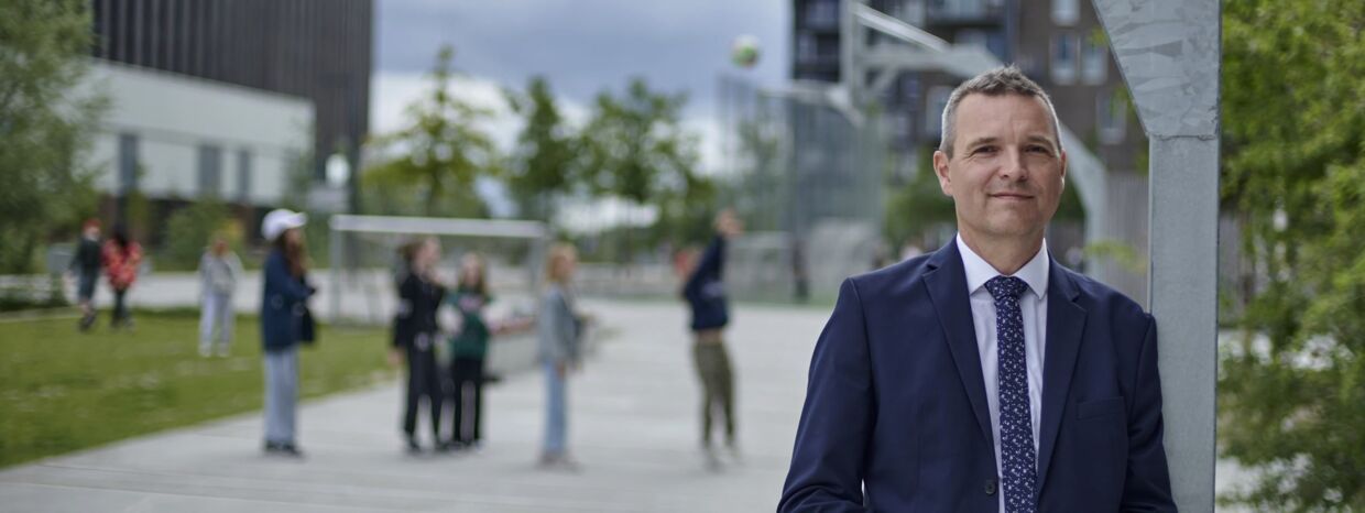 Børne- og ungdomsborgmester Jakob Næsager, Konservative, ved Kalvebod Fælled Skole i Ørestad.
