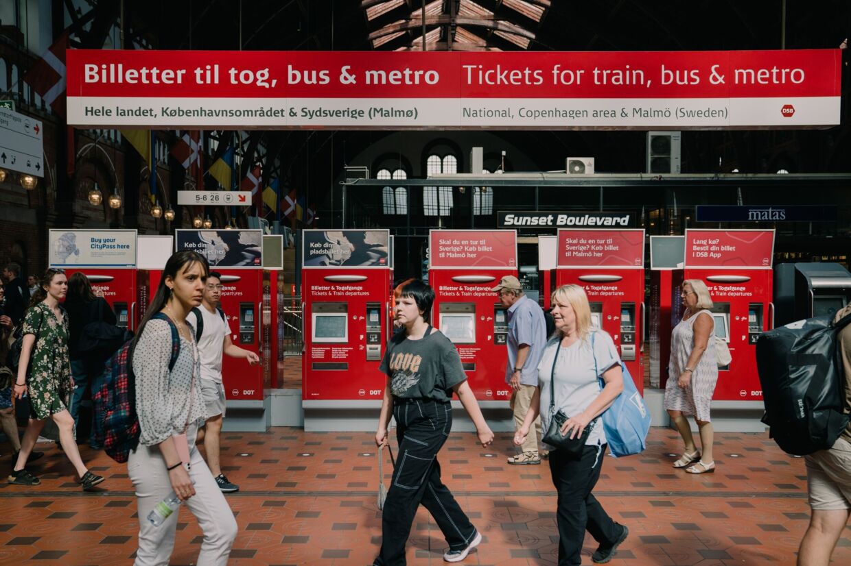 Danske togpassagerer må igen forberede sig på at skulle betale mere for at rejse med DSB og de regionale trafikselskaber.