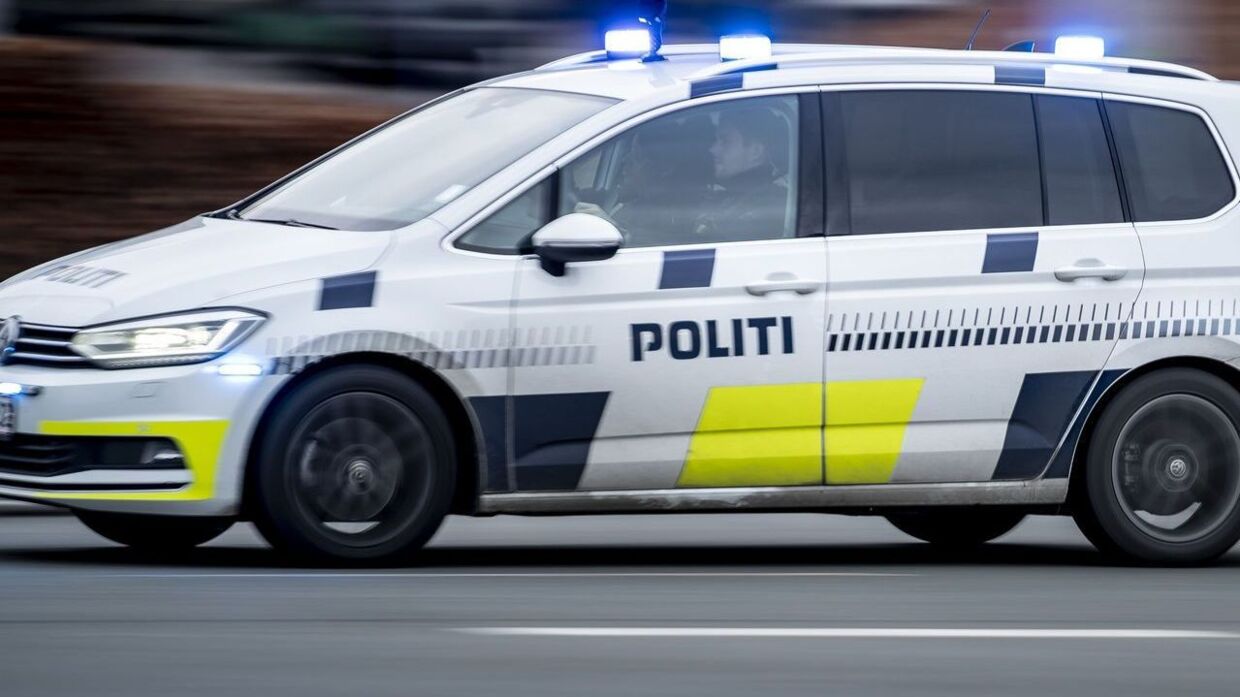 Politiet måtte søndag aften eftersætte en grå Volvo i Nyborg. 