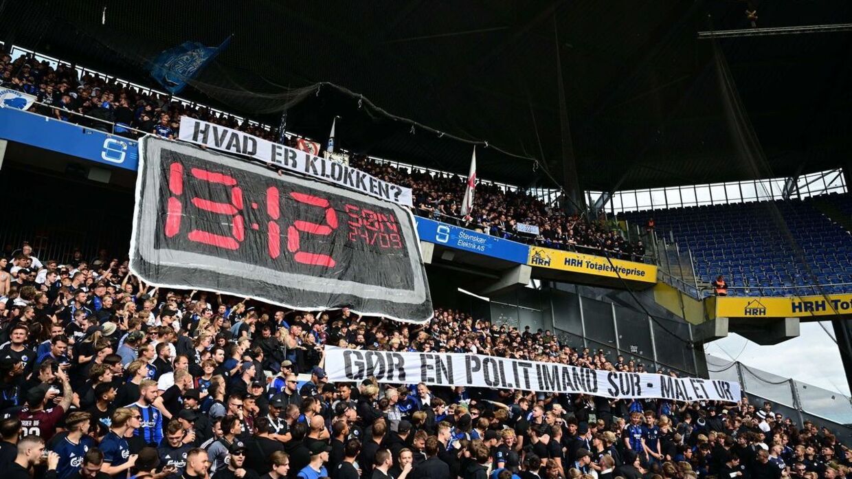 FCK vandt derbyet 3-2. Her ses banneret, der nu er blevet taget af Fodboldens Disciplinærinstans.