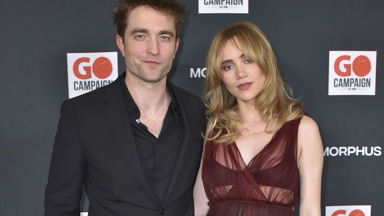 Robert Pattinson og Suki Waterhouse ses her sammen i oktober i år.