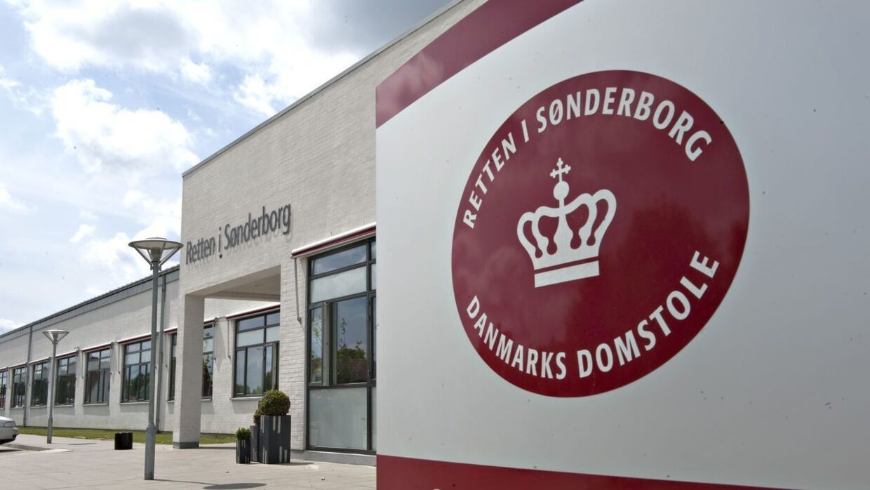 En mand er blevet dømt for flere voldtægter og andet seksuelt misbrug af en mindreårig pige. Sagen er kørt ved Retten i Sønderborg. (Arkivfoto)