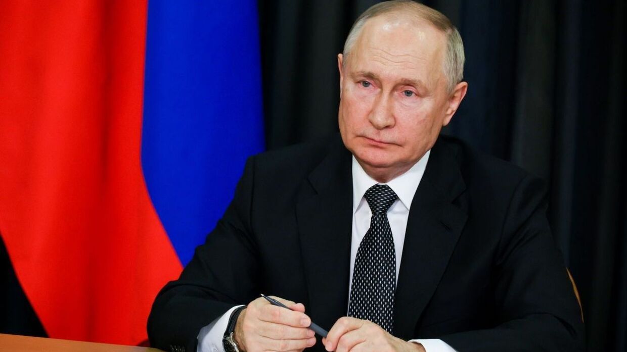 Ruslands præsident, Vladimir Putin, er utilfreds med, at polakkerne nu går ind i grænsestriden mellem Finland og Rusland. 