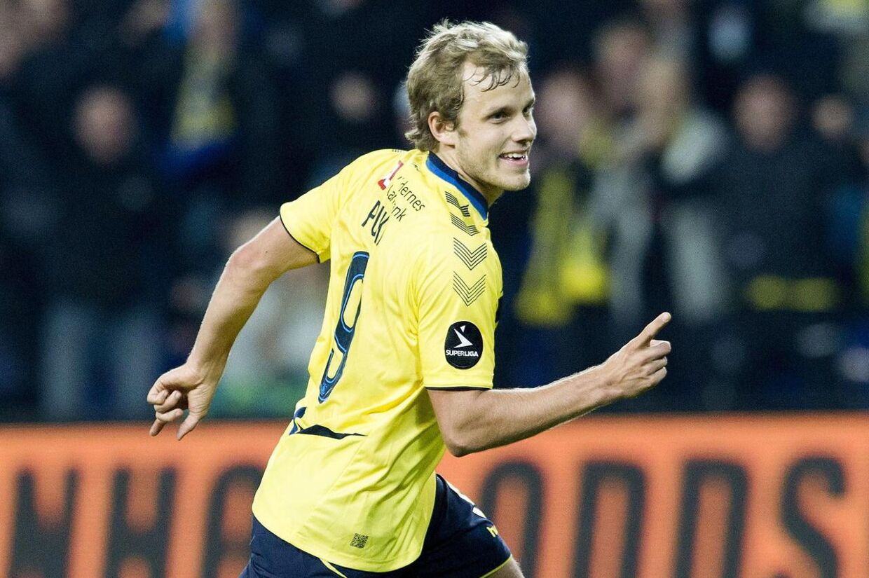 Teemu Pukki har været en succes i Brøndby, men klubben har ikke travlt med at købe angriberen.