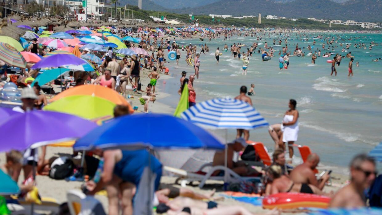 Can Picafort strand, Mallorca. Arkivfoto. I 2023 var 9. august dagen med flest turister – her nåede tallet op over 2,1 millioner mennesker.