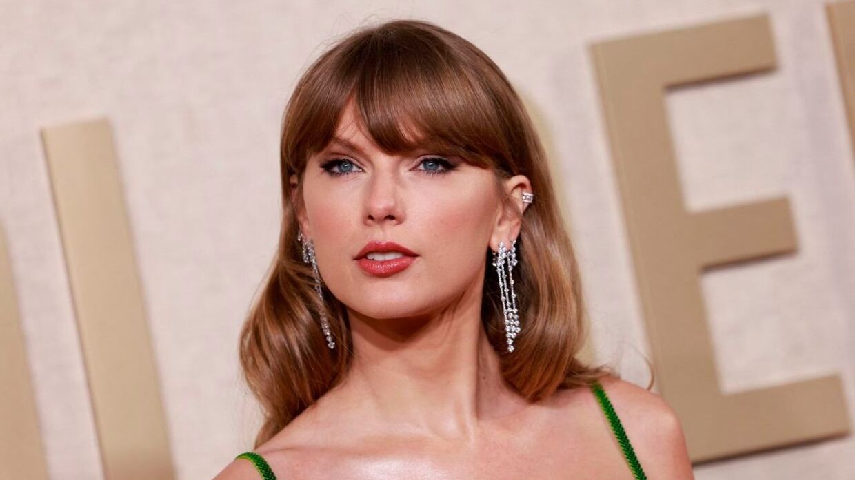 Swift fortalte i 2019 til Elle, at de mange sager tærer på hende, og at hun går rundt med bandage, »som er til skud- eller stiksår.«