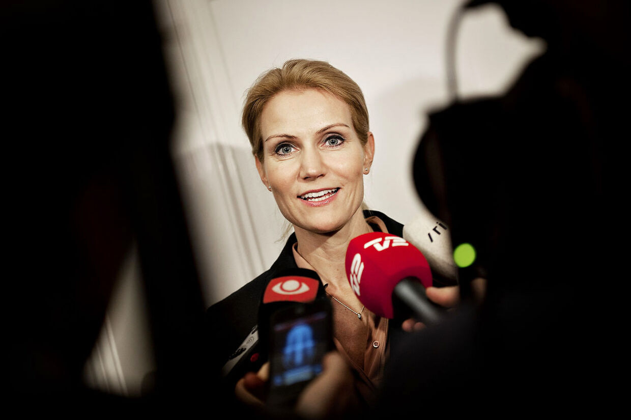 Helle Thorning-Schmidt mangler nogle praktiske skridt på vejen til statsministerposten.