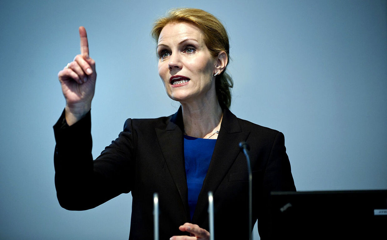 Forleden stillede en spørger Thorning-Schmidt et trickspørgsmålet på et vælgermøde på Fyn. Spørgsmålet afslørede manglende viden om dansk økonomi (arkivfoto)