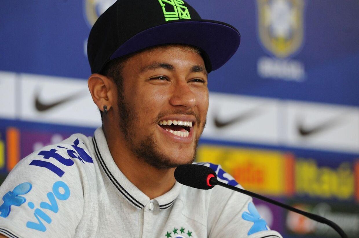 Neymar melder sig klar til kampen mod Colombia