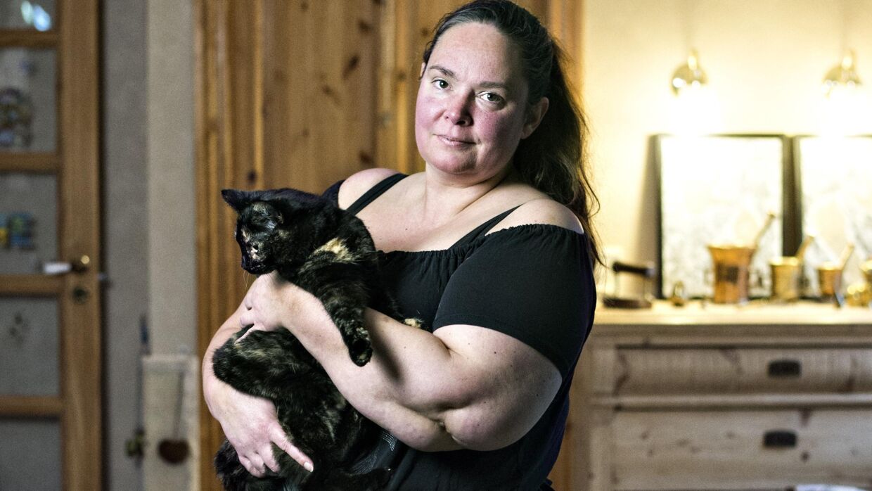 Annemette har en af Danmarks mest sjældne sygdomme, ’Dercum’. Selvom hun dyrker motion taber hun sig ikke. Faktisk tager hun på. FOTO: Jens Nørgaard Larsen